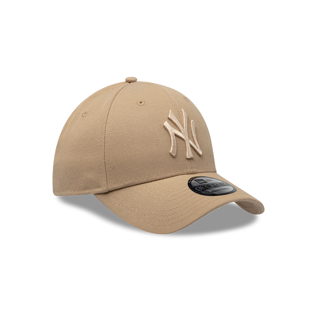 New York Yankees MLB Tonal Logo 9FORTY Strapback