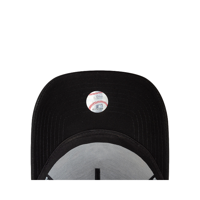 New York Yankees MLB Flower Accents 9FORTY A-Frame Snapback