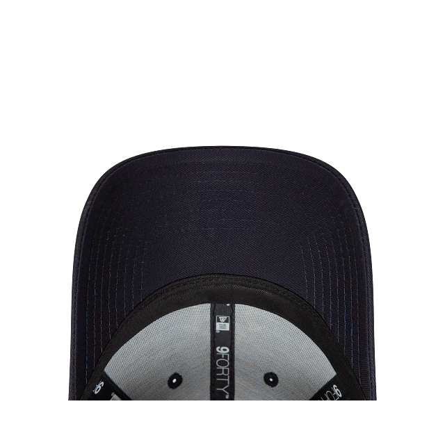 New York Yankees MLB Metallic Logo 9FORTY Strapback