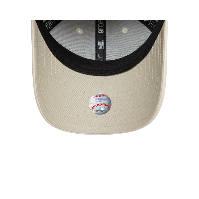 New York Yankees MLB Faux Leather Crinkled 9FORTY Strapback para Mujer