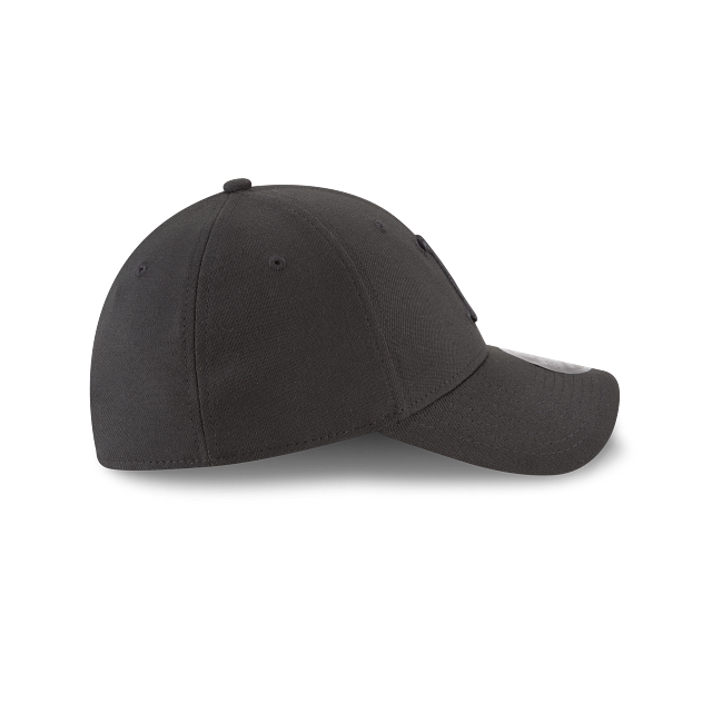 Boston Red Sox MLB Black on Black 39THIRTY Elástica