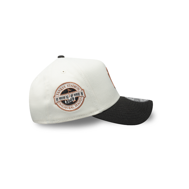 New York Yankees MLB MLB Two Tone Chrome 9FORTY A-Frame Snapback