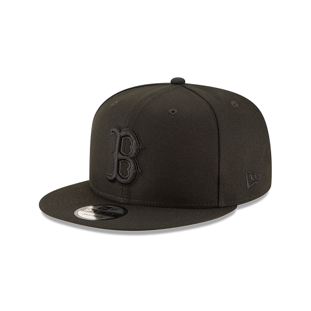 Boston Red Sox MLB Black on Black 9FIFTY Snapback
