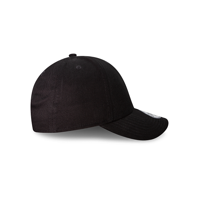 New York Yankees MLB Black on Black 9FORTY Snapback