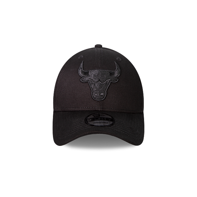 Chicago Bulls NBA Black on Black 9FORTY Snapback
