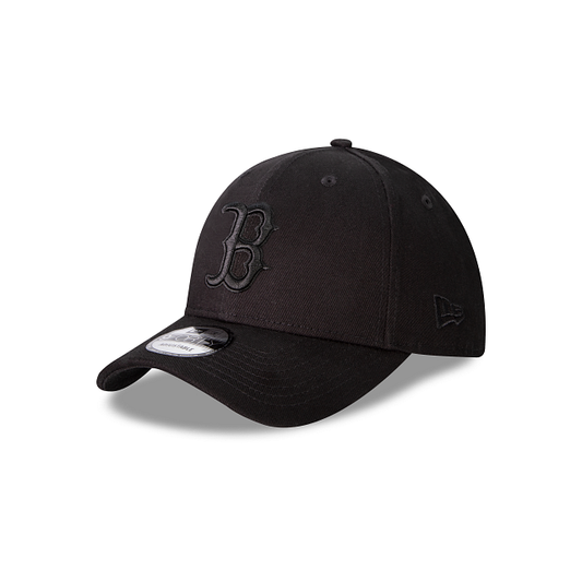 Boston Red Sox MLB Black on Black 9FORTY Snapback