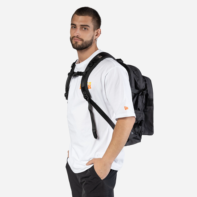 Mochila New Era Carrier Pack
