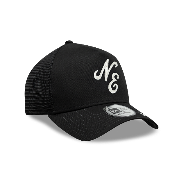 New Era Classic NE 9FORTY A-Frame Trucker Snapback Negra