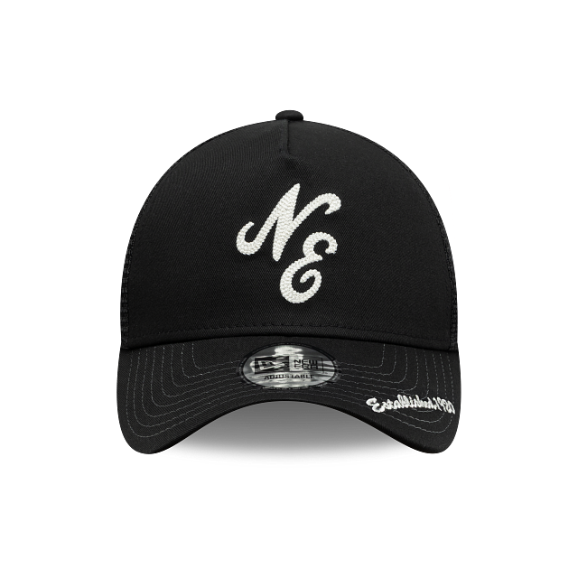 New Era Classic NE 9FORTY A-Frame Trucker Snapback Negra