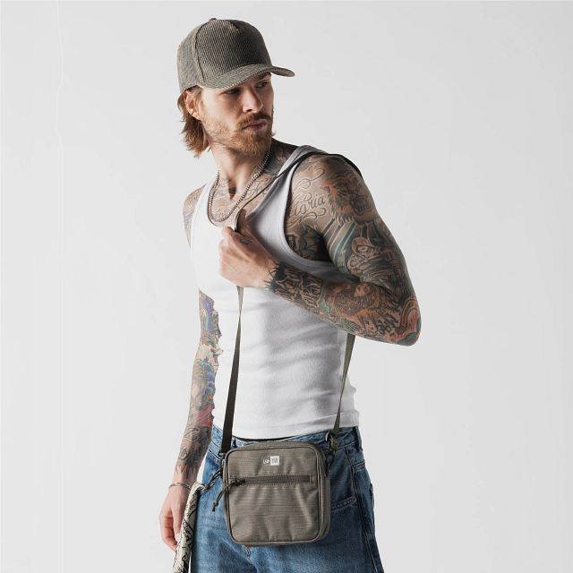 Shoulder Pouch New Era Olivo