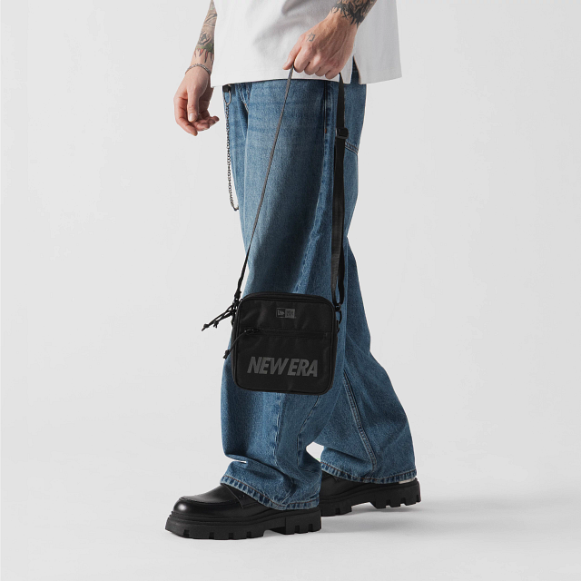 Shoulder Pouch New Era Wordmark