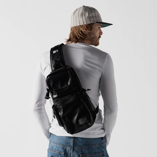 Sling Body Bag New Era Negra