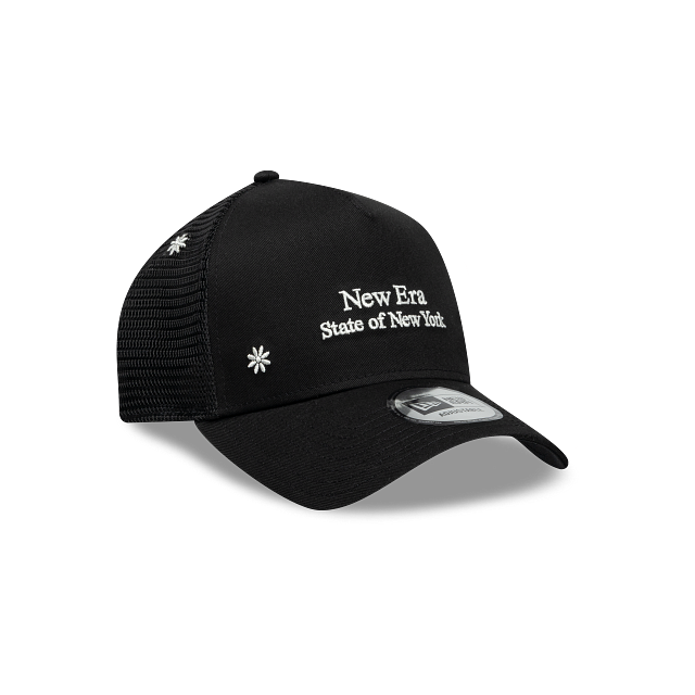 New Era Flower Embroidery 9FORTY A-Frame Trucker Snapback Negra