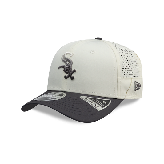 Chicago White Sox MLB GRADIENT Trucker 9SEVENTY Snapback