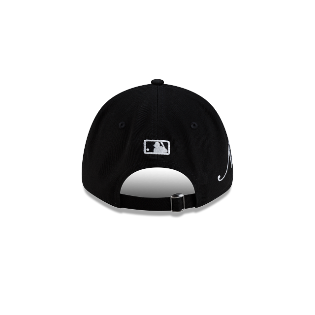 New York Yankees MLB CROSS PANELS SCRIPT 9FORTY Strapback