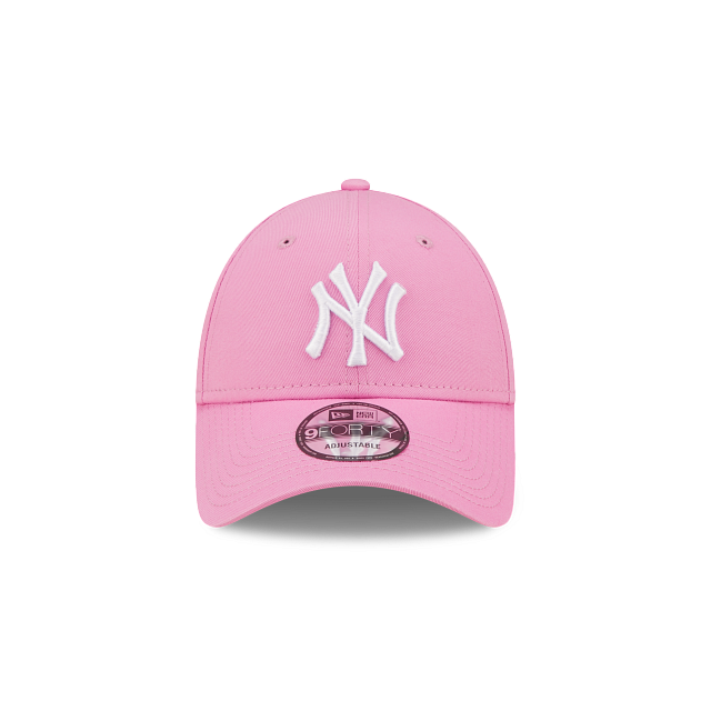 New York Yankees MLB League Essentials 9FORTY Strapback