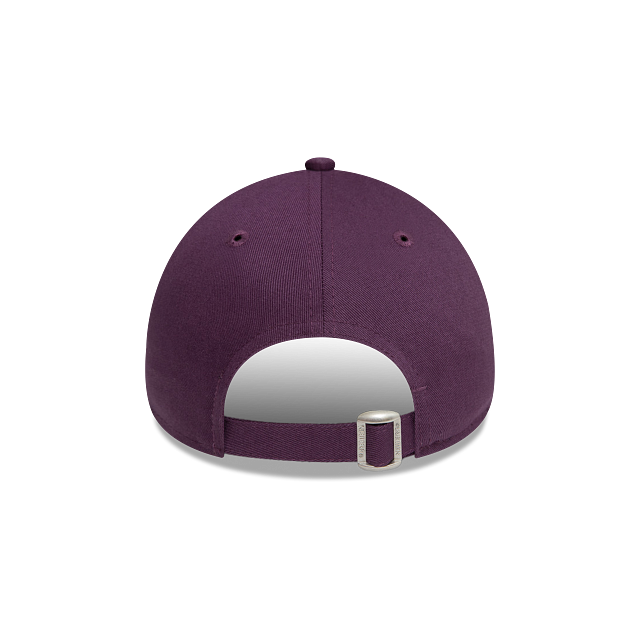 New York Yankees MLB Women's Metallic Logo 9FORTY Strapback Morada para Mujer