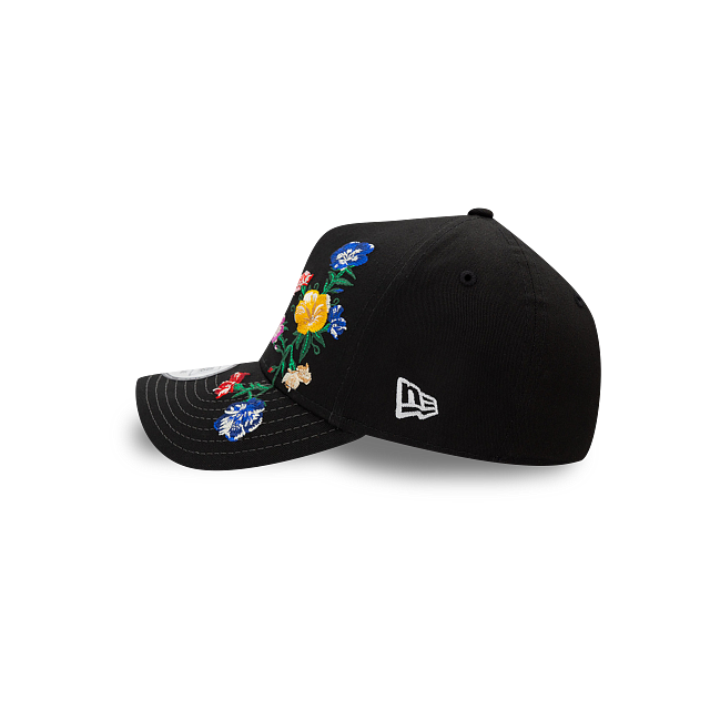 New York Yankees MLB Flower Accents 9FORTY A-Frame Snapback