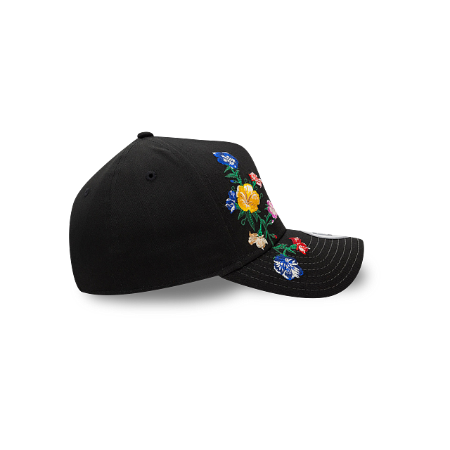 New York Yankees MLB Flower Accents 9FORTY A-Frame Snapback