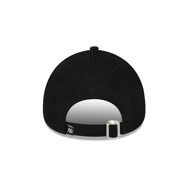 New York Yankees MLB Snake Icon 9FORTY Strapback