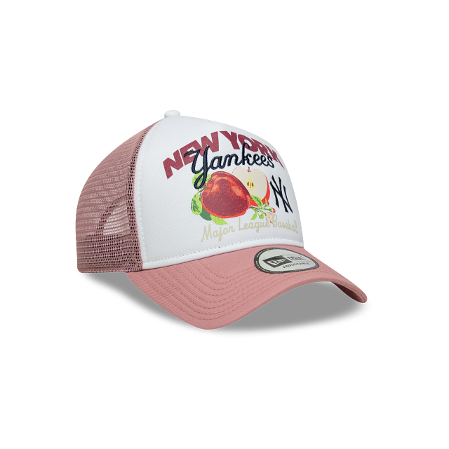 New York Yankees MLB Fruit Graphic 9FORTY A-Frame Snapback