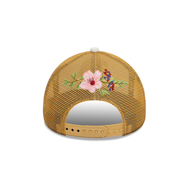 Boston Celtics NBA Flower 9FORTY A-Frame Trucker Snapback