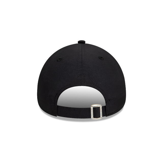 New Era Tech 9FORTY Strapback Negra