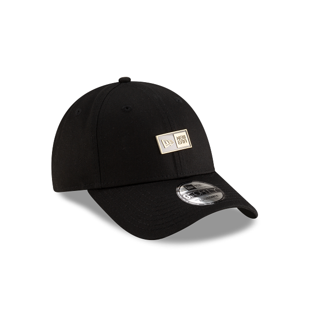 New Era Metallic Badge 9FORTY Strapback Negra