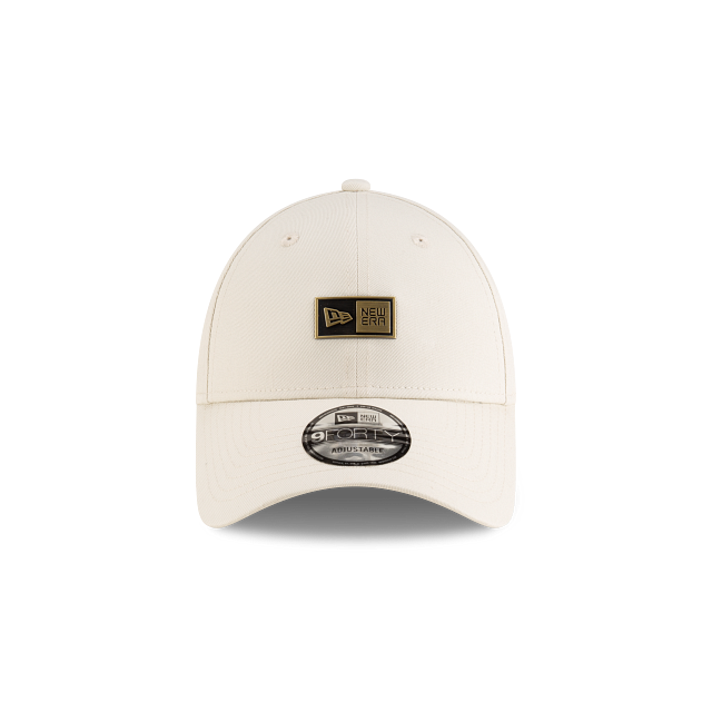 New Era Metallic Badge 9FORTY Strapback