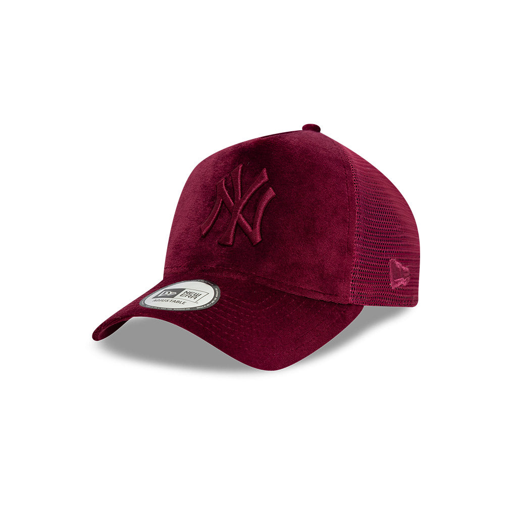 New York Yankees MLB Women's Velour 9FORTY A-Frame Trucker Snapback Vino para Mujer