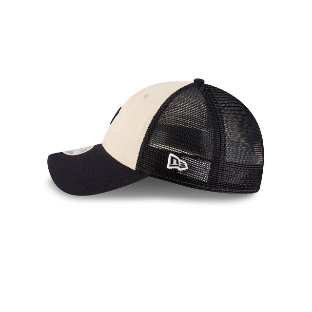 New York Yankees 9TWENTY Trucker Snapback para Mujer