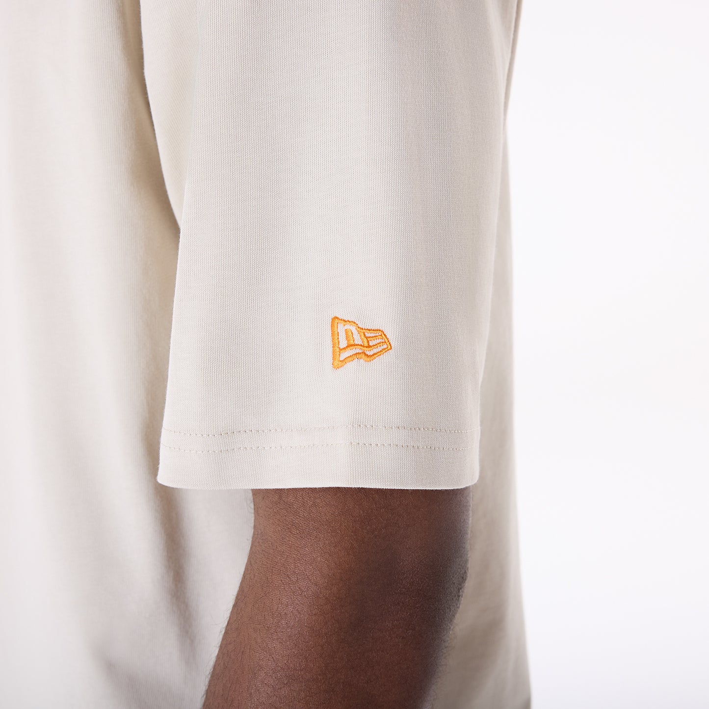 Playera Manga Corta New Era Summer Graphic