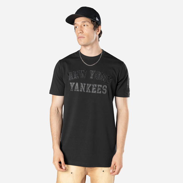 Playera Manga Corta New York Yankees MLB Logo Select Black on Black