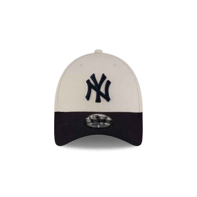 New York Yankees MLB Side Script 9FORTY Strapback