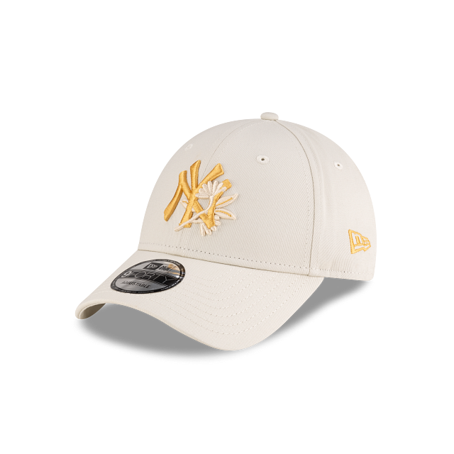 New York Yankees MLB Floral 9FORTY Strapback