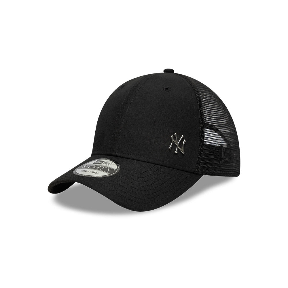 New York Yankees MLB Flawless 9FORTY Trucker Strapback