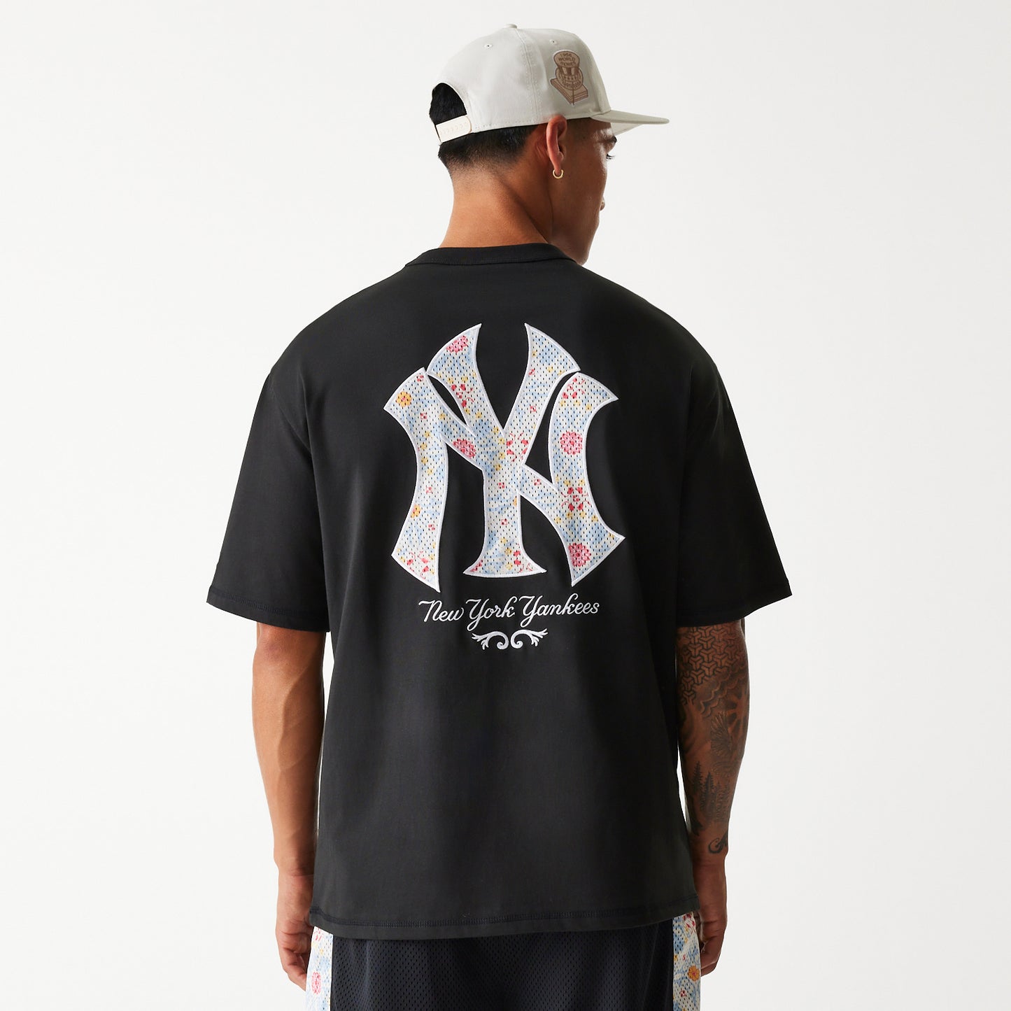 Playera Manga Corta New York Yankees MLB Floral Infilled