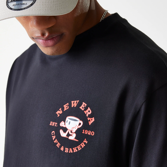 Playera Manga Corta New Era Store Graphic Negra