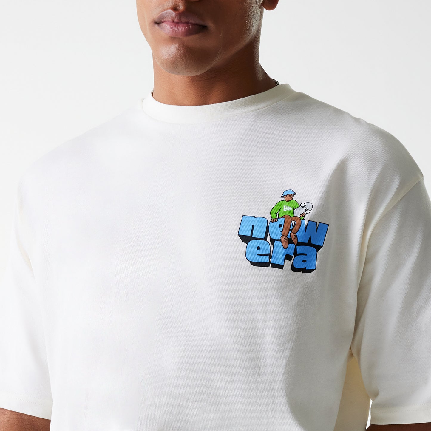 Playera Manga Corta New Era Store Graphics