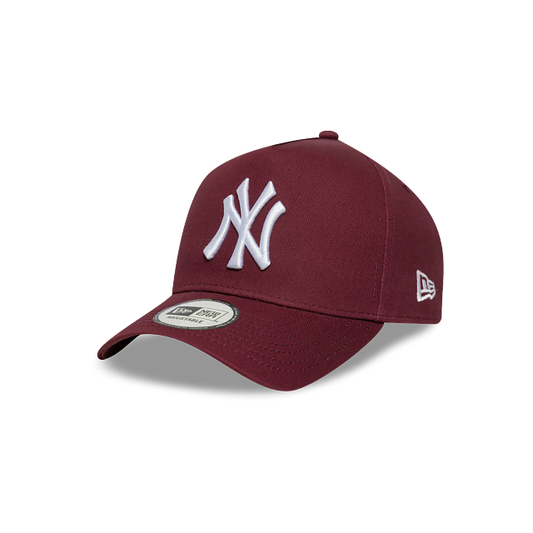 New York Yankees MLB League Essentials 9FORTY E-Frame Snapback