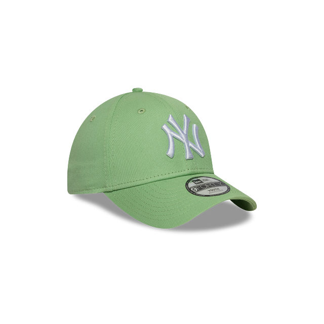 New York Yankees MLB League Essentials 9FORTY Strapback para Niña o Niño