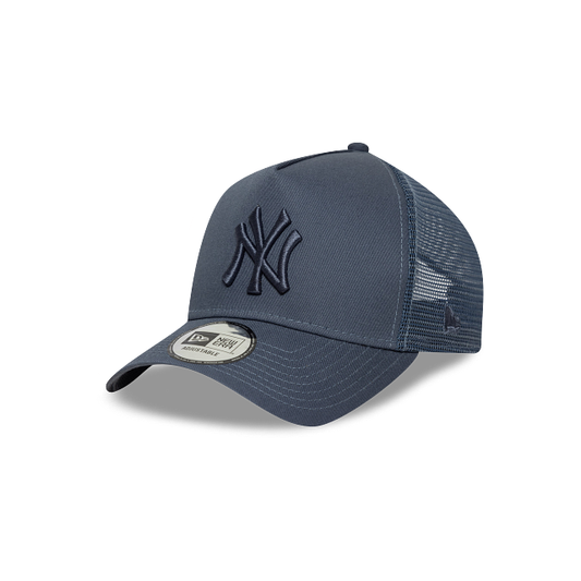 New York Yankees MLB League Essentials 9FORTY A-Frame Trucker Snapback