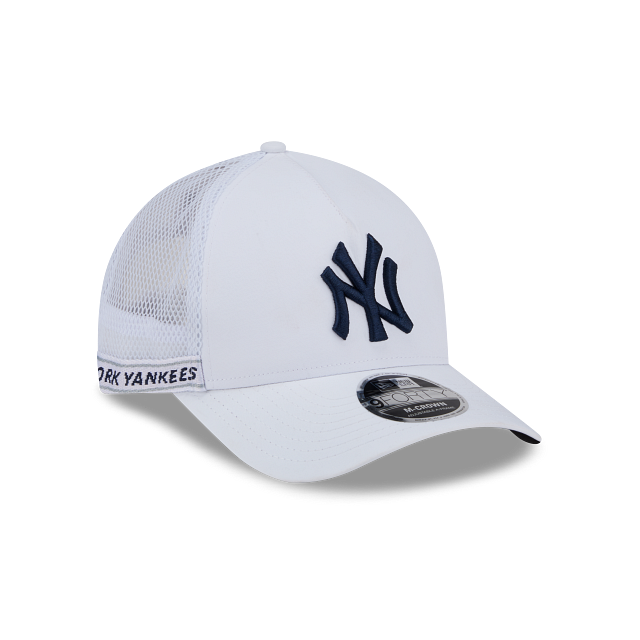 New York Yankees MLB Leisure 9FORTY M-Crown A-Frame Trucker Strapback