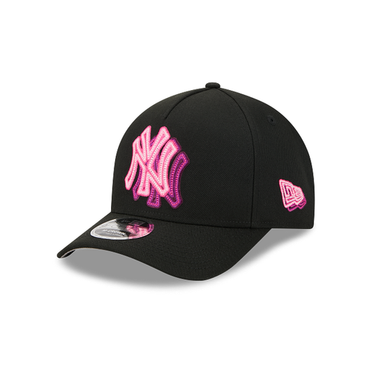 New York Yankees MLB Neon 9FORTY M-Crown A-Frame Snapback