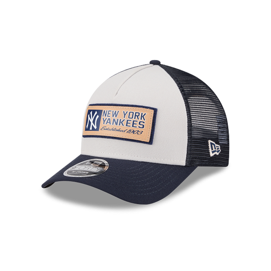 New York Yankees MLB Adventure 9FORTY AF Trucker Snapback