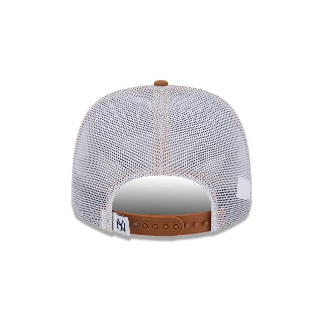 New York Yankees MLB Evergreen 9SEVENTY Trucker Snapback