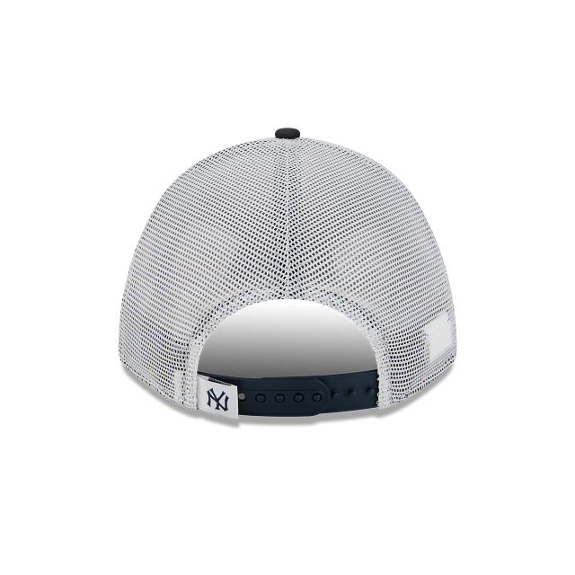 New York Yankees MLB Evergreen 9FORTY A-Frame Trucker Snapback