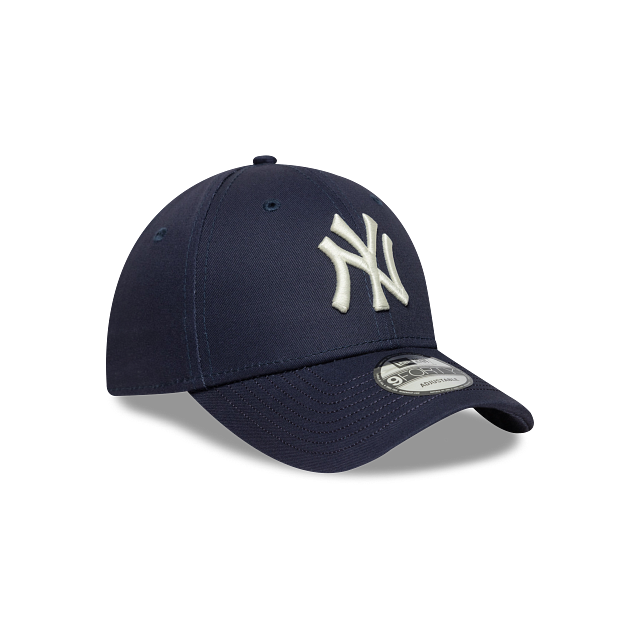 New York Yankees Visor Script 9FORTY Strapback