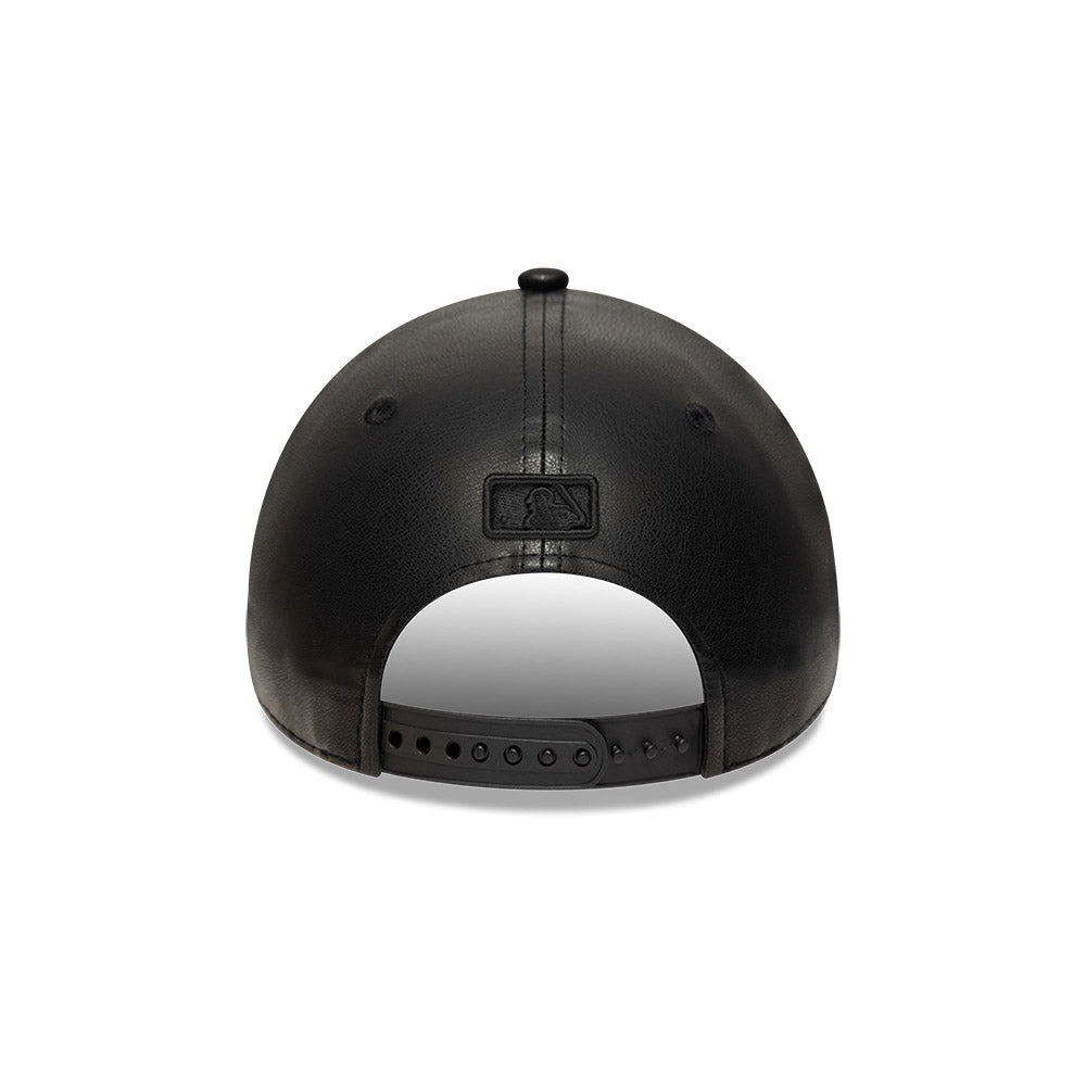 Los Angeles Dodgers MLB Faux Leather 9FORTY M-Crown Snapback