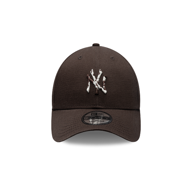 New York Yankees MLB Animal Fill 9FORTY Strapback